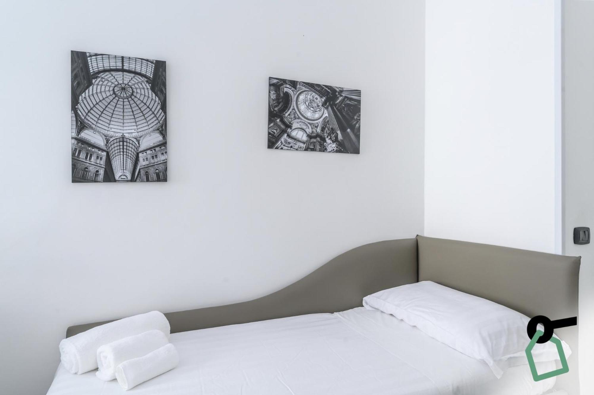 Hotiday Room Collection - Napoli Sant'Arcangelo Eksteriør bilde