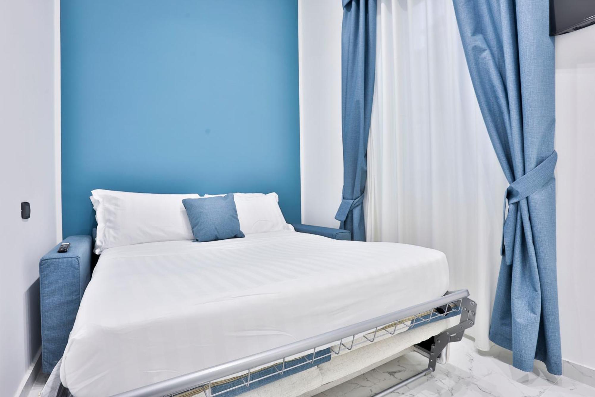 Hotiday Room Collection - Napoli Sant'Arcangelo Eksteriør bilde
