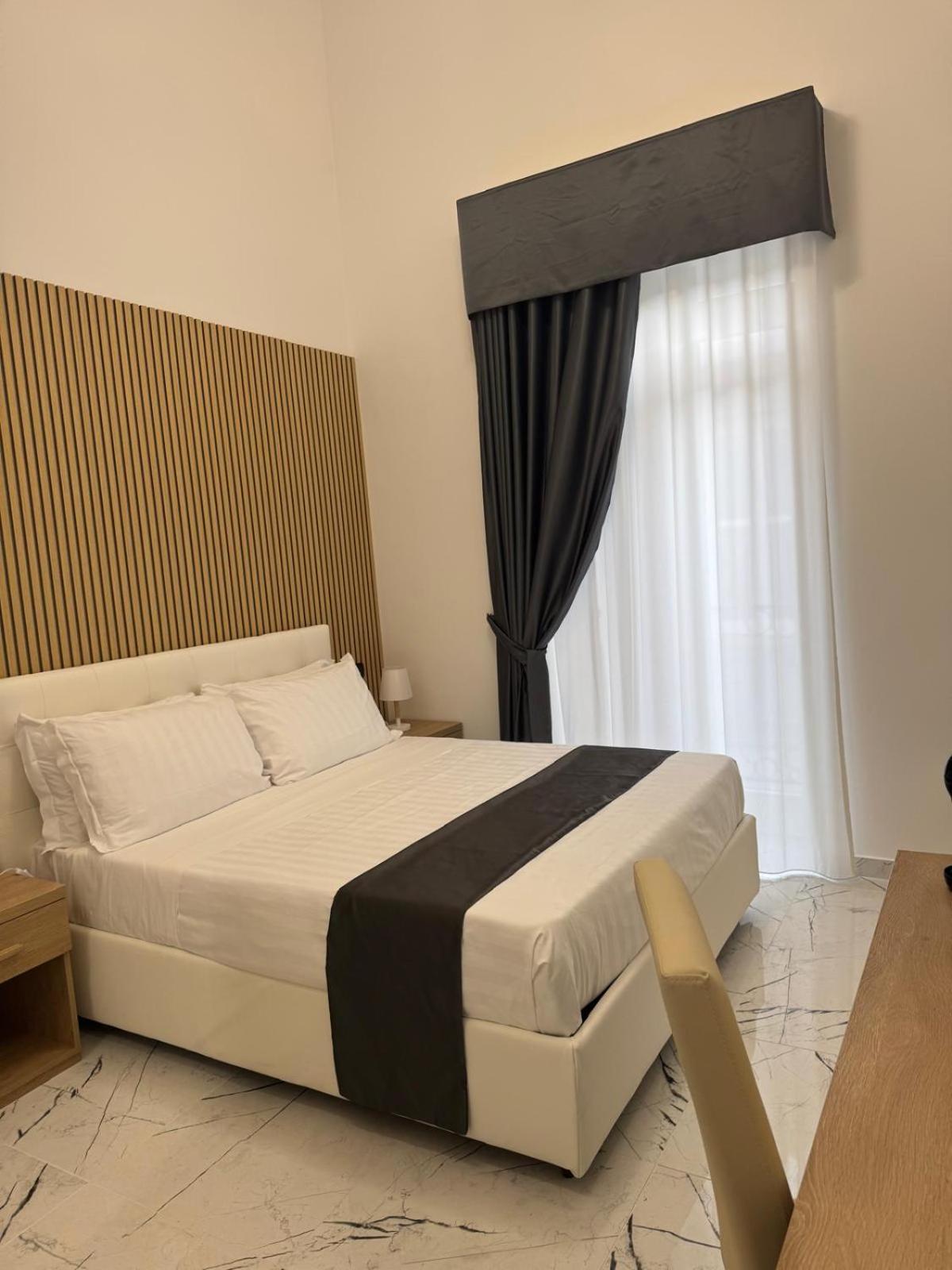 Hotiday Room Collection - Napoli Sant'Arcangelo Eksteriør bilde