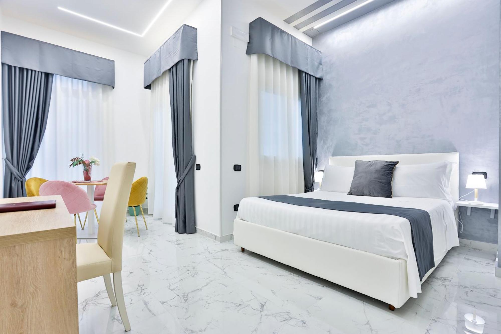 Hotiday Room Collection - Napoli Sant'Arcangelo Eksteriør bilde
